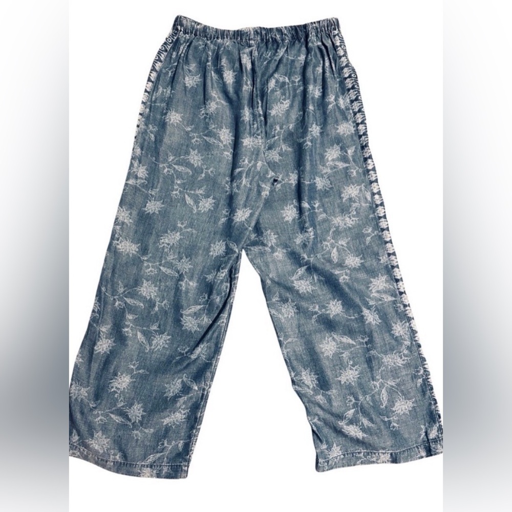 Liverpool Blue Floral Wide-Leg Cropped Pants - Picture 5 of 7